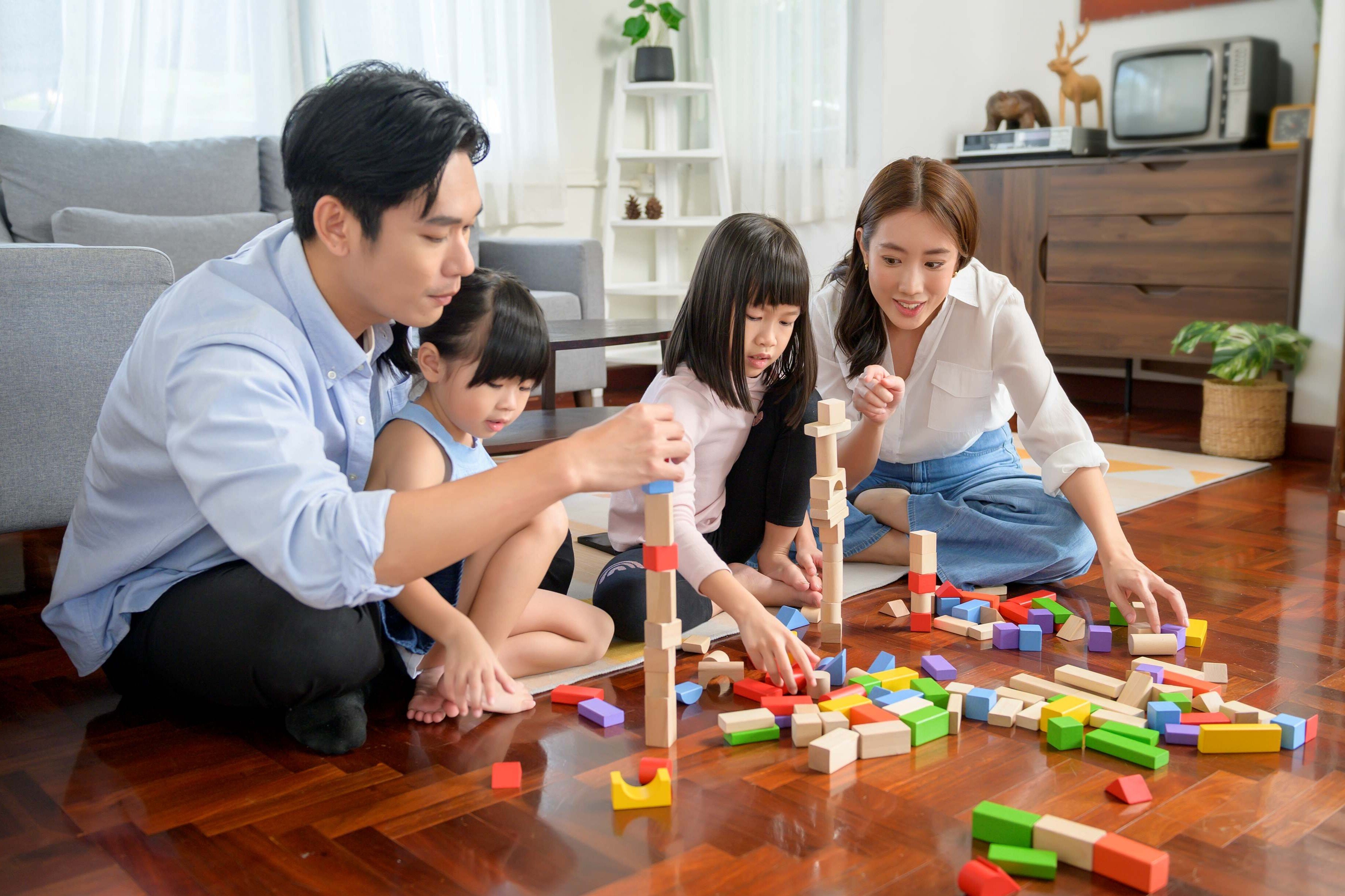 family playing at home 
